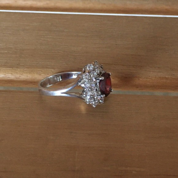 Sterling Silver Simulated Garnet CZ Ring Size 8 - Picture 4 of 8